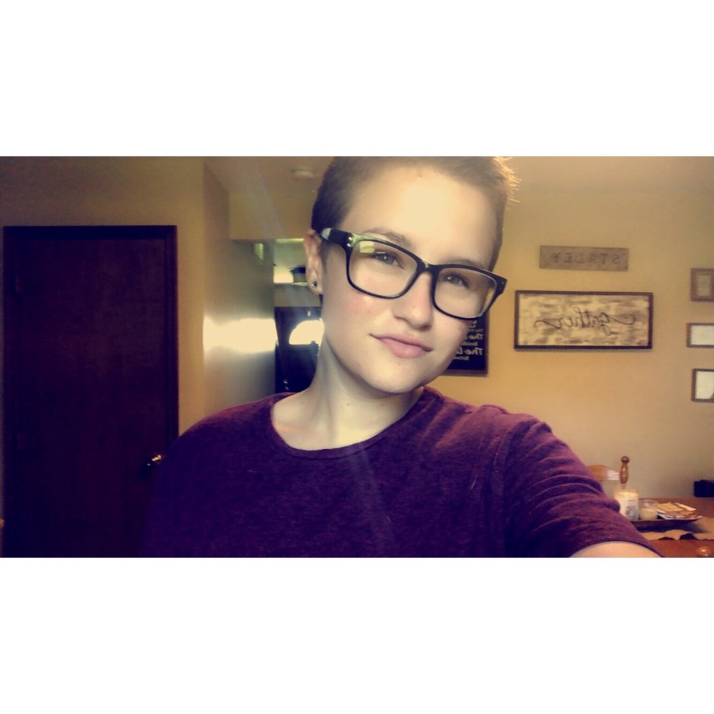 Meet your Posher, Deanna